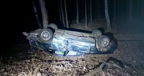 В Ровенской области авто вылетело в кювет и перевернулось: трое пассажиров пострадали