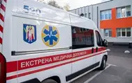 У Києві чоловік перерізав собі горло бензопилою