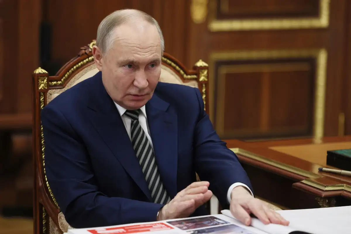 Voices: Putin cannot be trusted to stick to a ceasefire in Ukraine