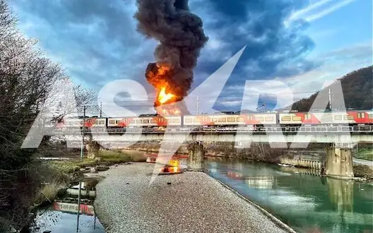 Tuapse oil depot has been on fire for two days after drone attack. PHOTOS