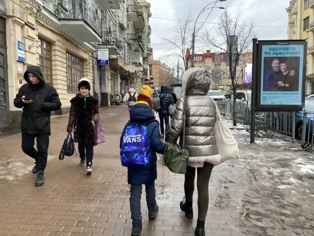 Головне за 15 березня: скасування весняних канікул, збільшення пенсії на 3000 грн та пікові ціни наприкінці весни