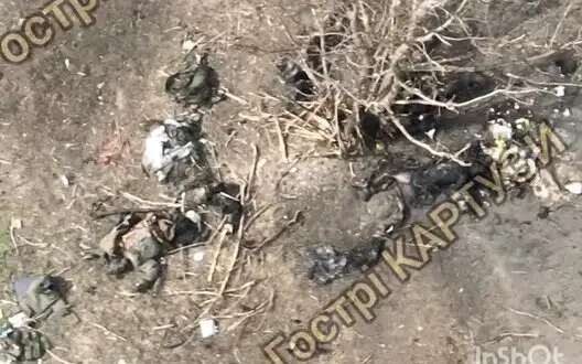 Russians marching to their positions, stepping over bodies of their killed comrades in the Kurakhove sector. VIDEO