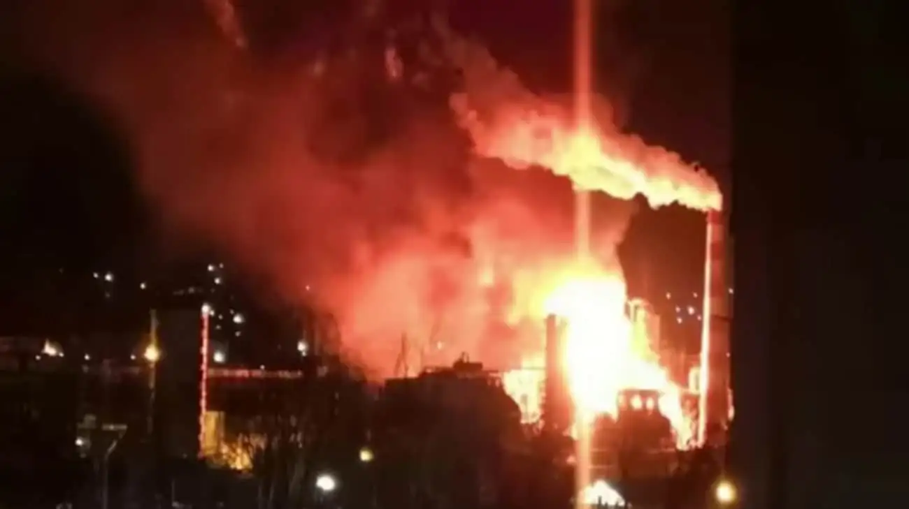 Russia claims fire at Tuapse oil refinery finally extinguished after attack by long-range Neptune missile 3 days ago