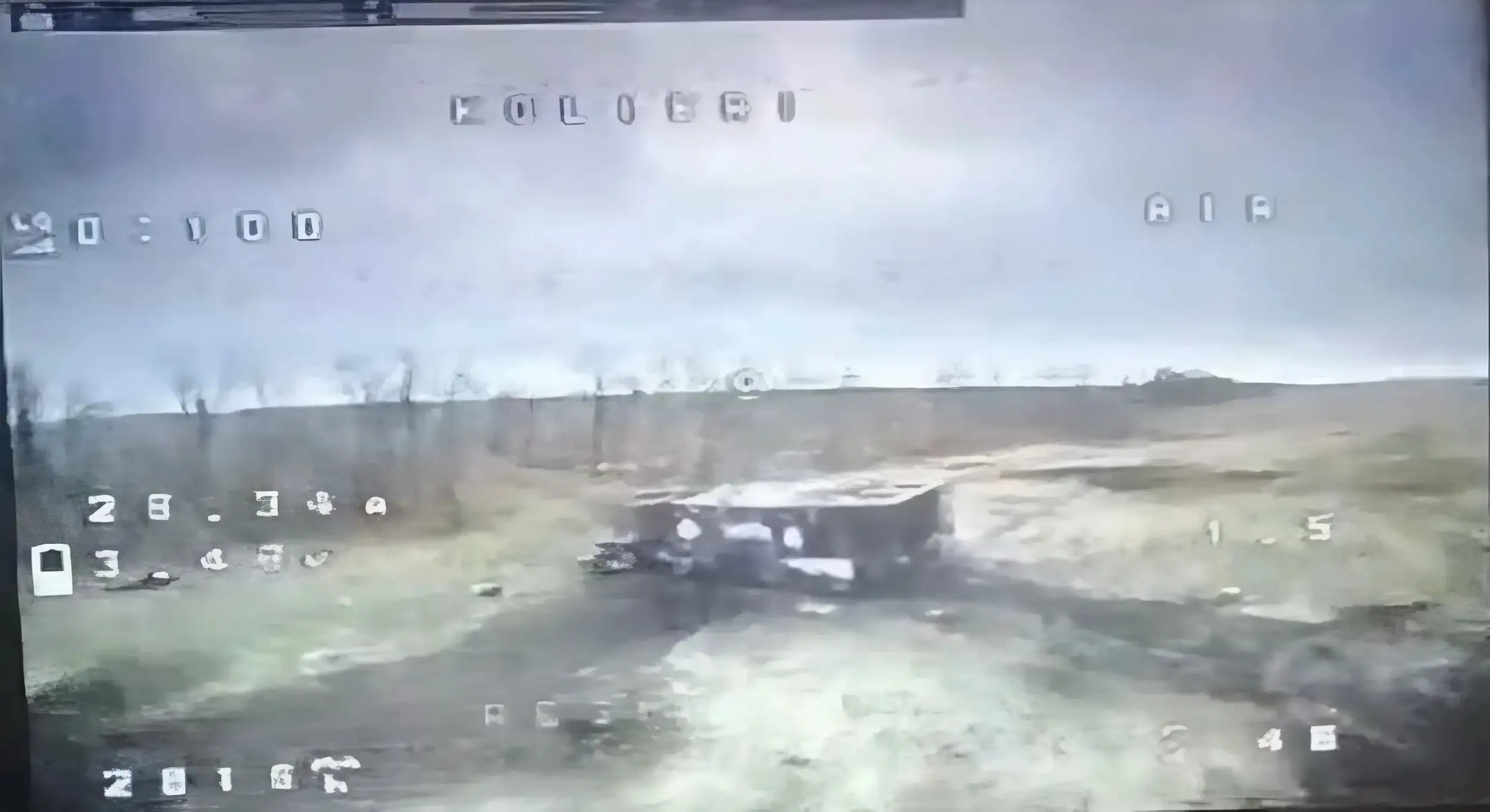 ВС РФ смастерили машину невиданной конфигурации для вывоза солдат: видео дронов ВСУ