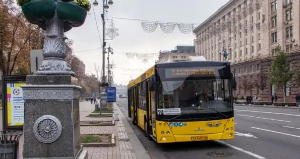 В Киеве во время тревог общественный транспорт будет работать по-новому