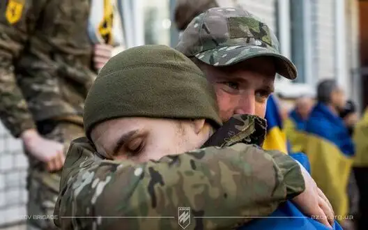 Six Azov Brigade soldiers returned from Russian captivity as part of today’s swap. PHOTOS