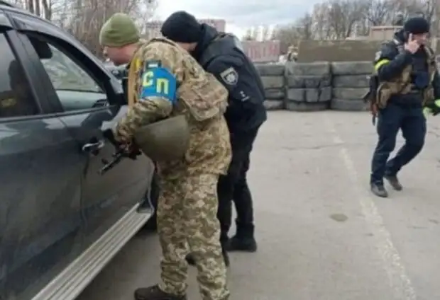 Перевозчики в панике: водителей снимает с рейсов и мобилизует ТЦК