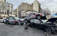 У Парижі під час поліцейської погоні сталася масштабна аварія