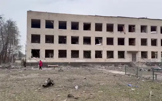 Ruscists launched missile attack on centre of Sumy: high-rise buildings and school are damaged. VIDEO