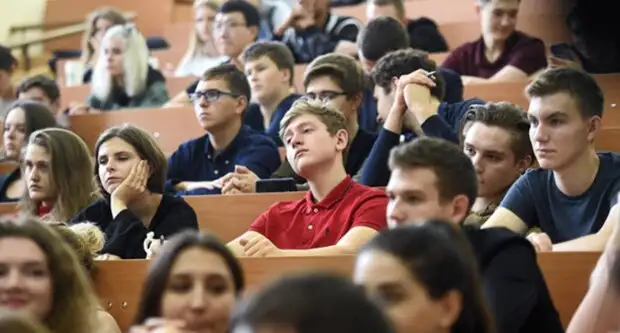 За навчання платити не потрібно: з кого не візьмуть грошей