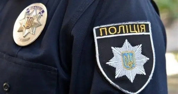 В Одесской области 12-летняя девочка "развлеклась" и разрисовала памятники на кладбище