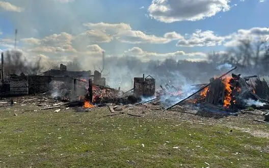 Occupiers strike village near Chernihiv border: house burned down. PHOTOS