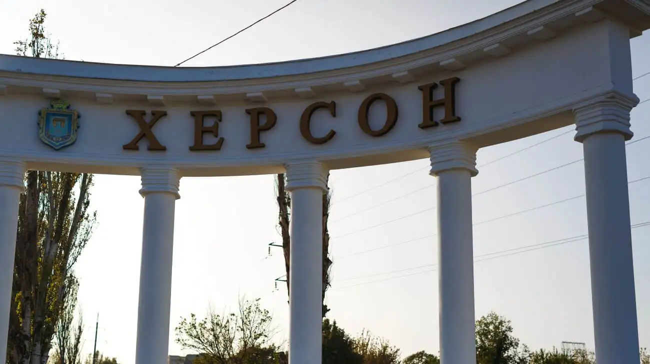 Man killed and two people injured in Russian attack on civilian car in Kherson