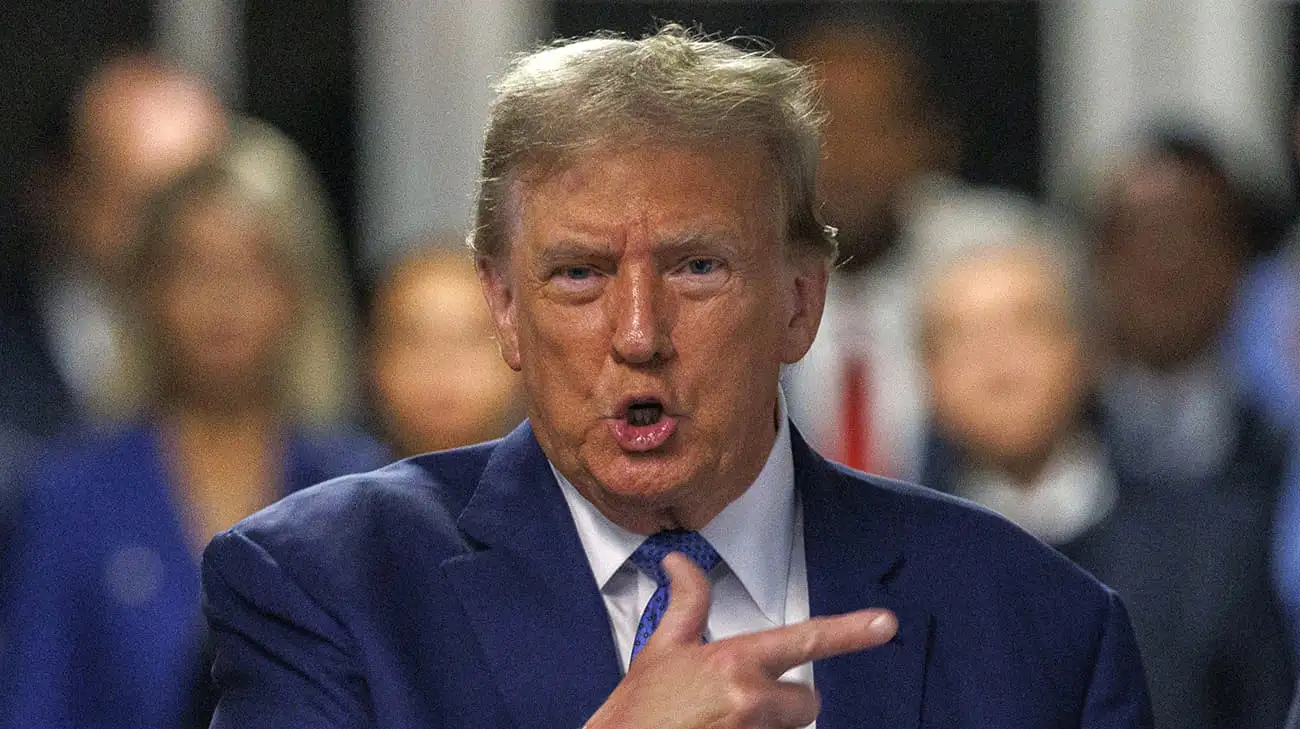 Trump outraged by CBS stories about Ukraine and Greenland and demands punishment