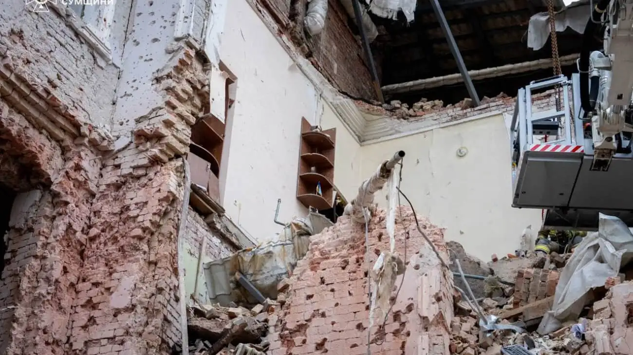 Death toll from Russian strike on Sumy rises to 35