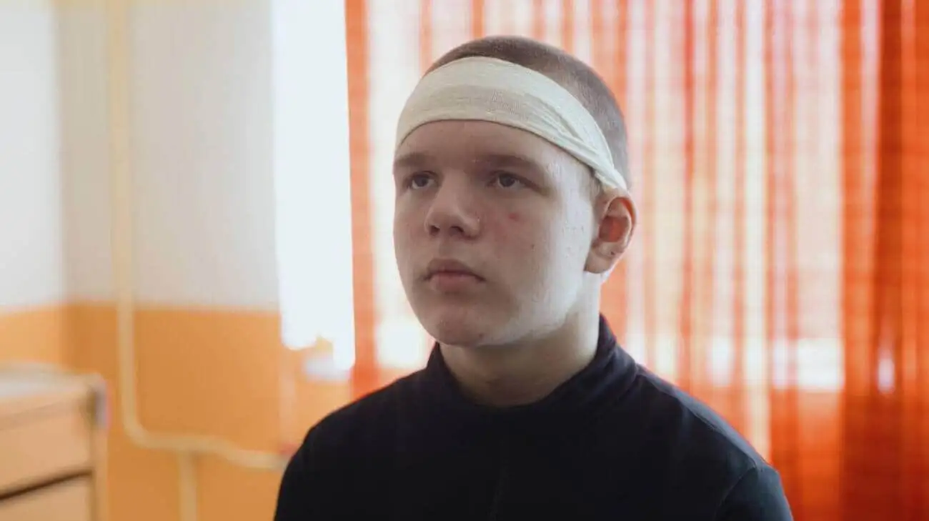 "At that moment I didn't think – I acted": 13-year-old teen describes how he rescued wounded bus passengers in Sumy