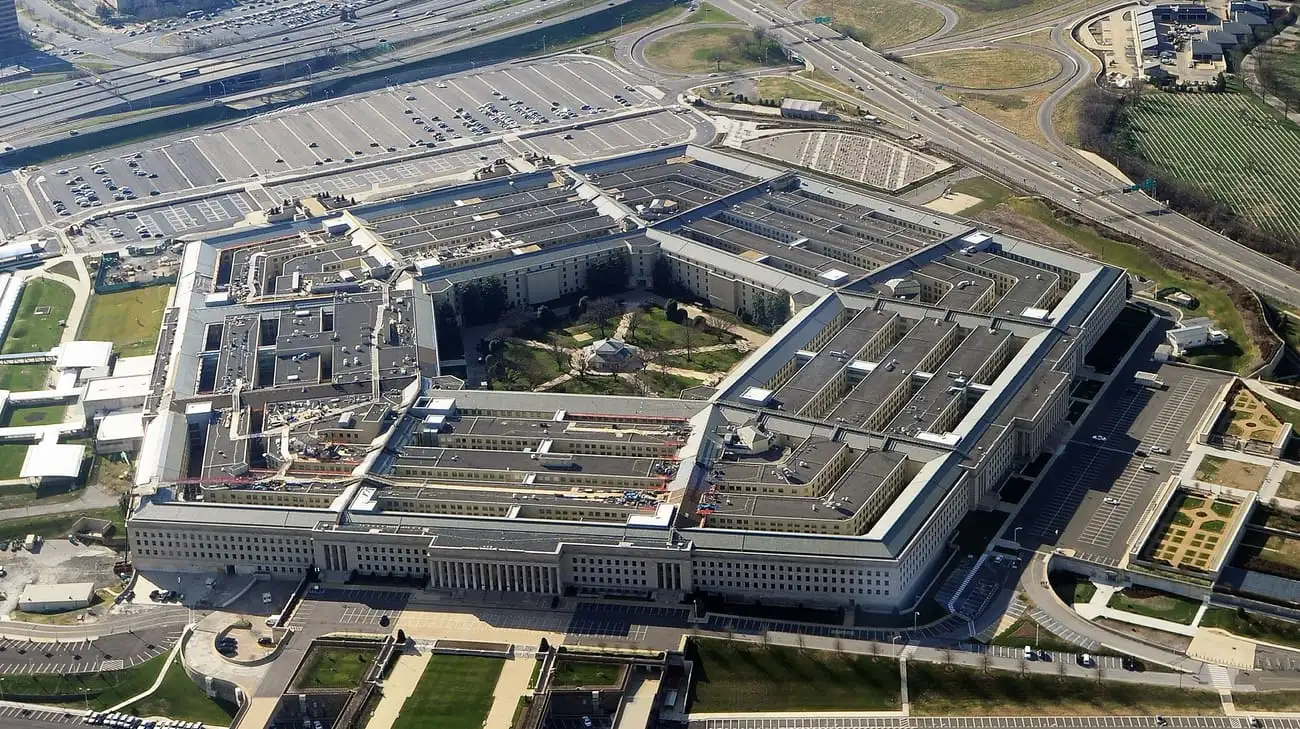 Советника министра обороны США отстранили из-за утечки информации – СМИ