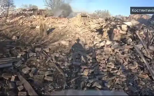 Rescuers remove bodies of two dead from rubble of house after airstrike on Kostiantynivka. VIDEO