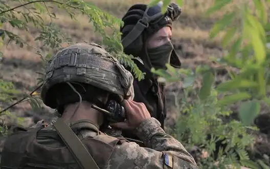 Russian paratrooper complains about conditions in dugout "There are four corpses here. Stench is terrible, but there is nothing to do". VIDEO