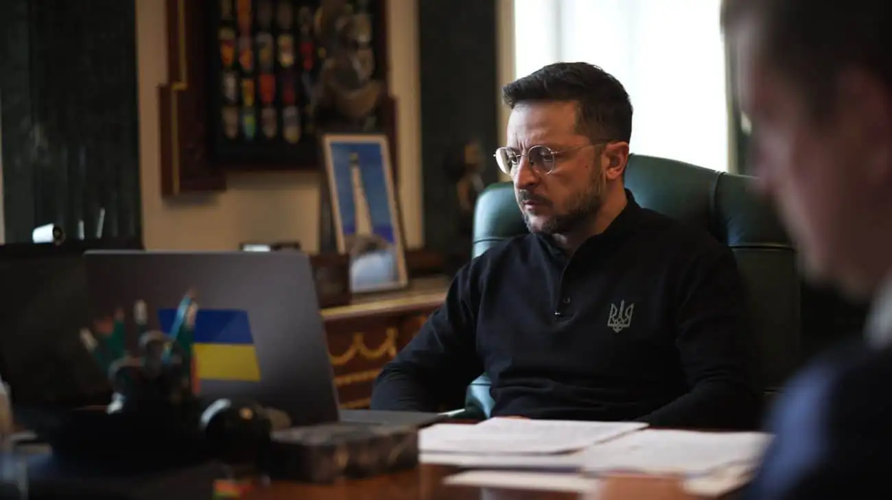 Зеленский анонсировал встречу с партнерами в Лондоне по "мирным предложениям"