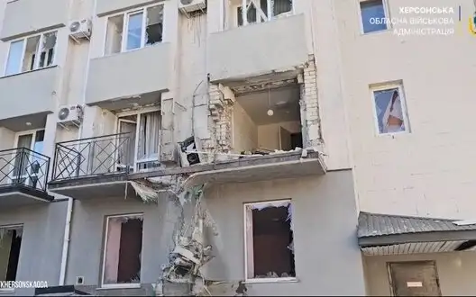 Six-year-old girl was injured in Russian artillery strike on Kherson. VIDEO