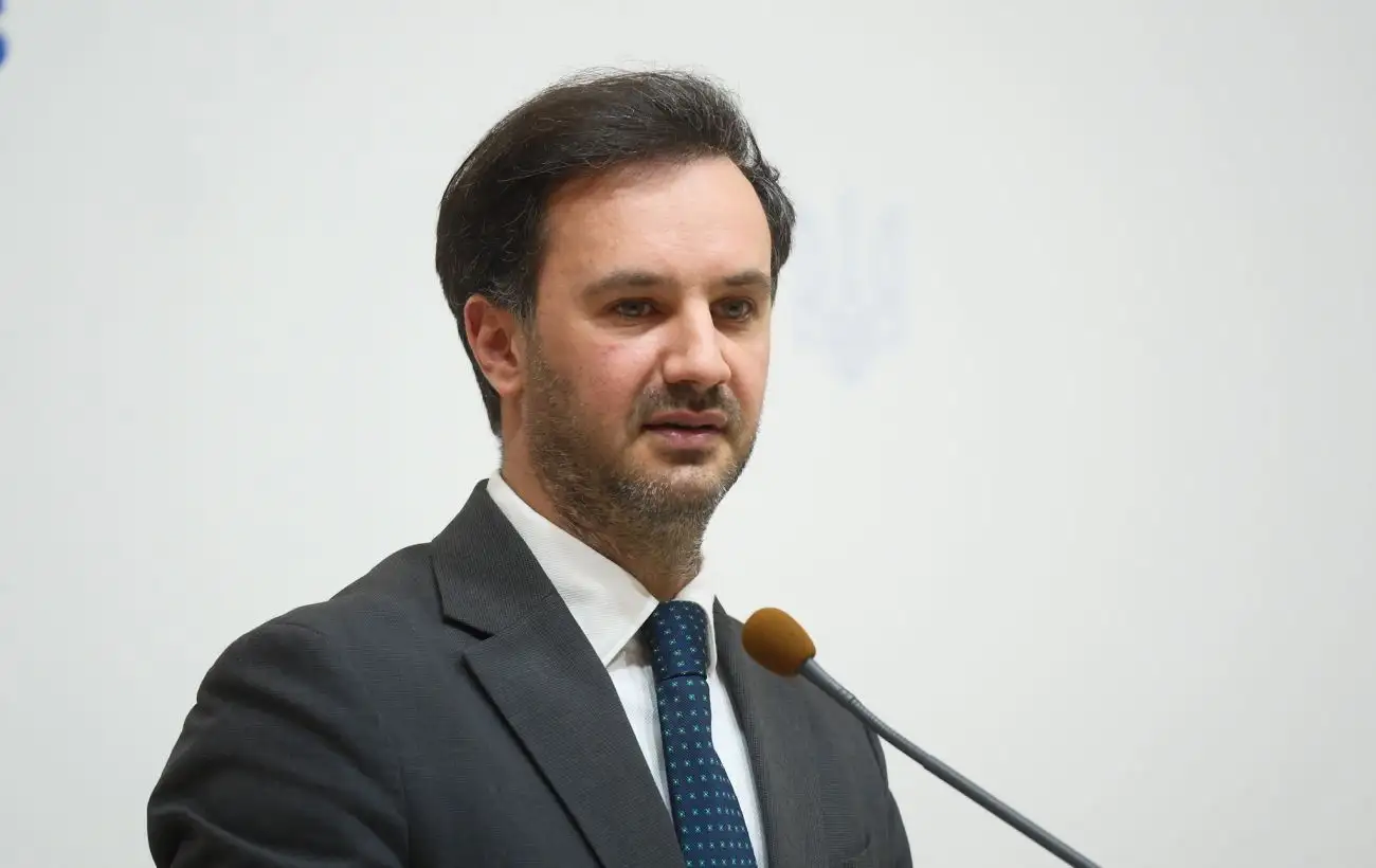 "Займається хто попало": МЗС зробило жорстку заяву про маніпуляції з "мирними планами"