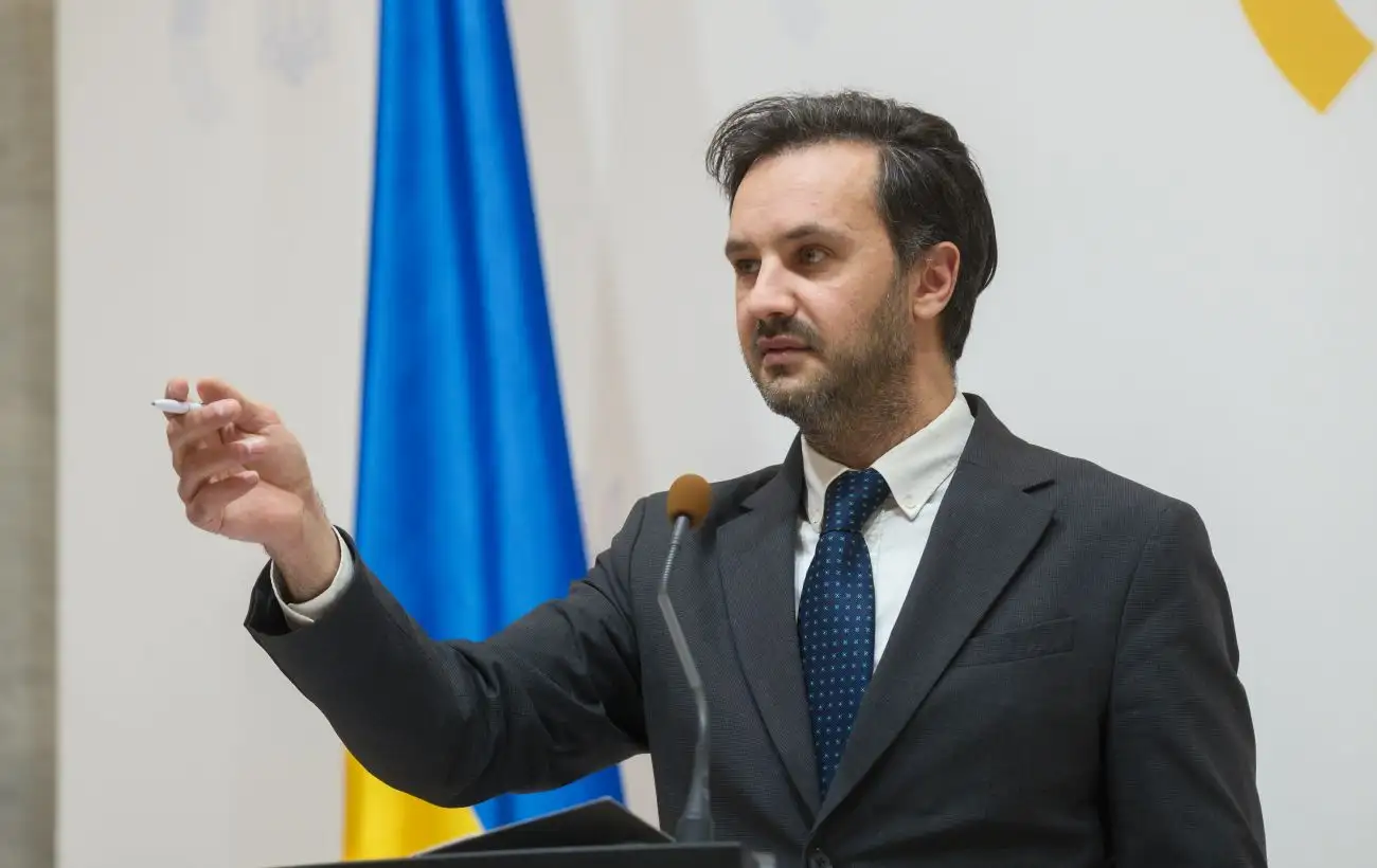 МЗС про участь Сербії на параді Путіна: маршируватимуть з воєнними злочинцями