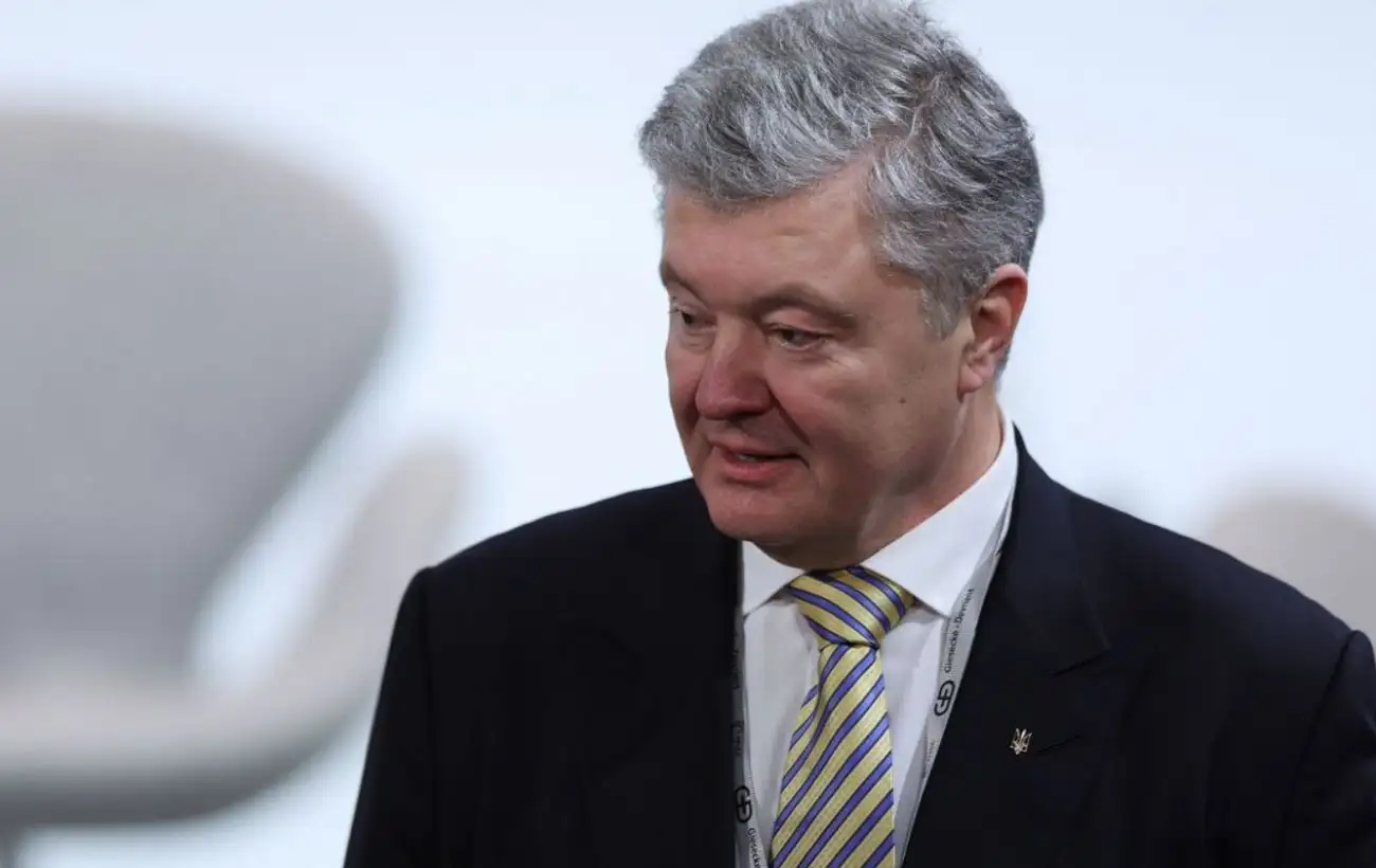 Заяви Порошенка про "зловживання воєнним станом" грають на руку РФ, - експерт