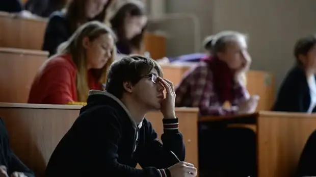 Аспірантура більше не "укриття": у 2025 році бюджетних місць стане набагато менше