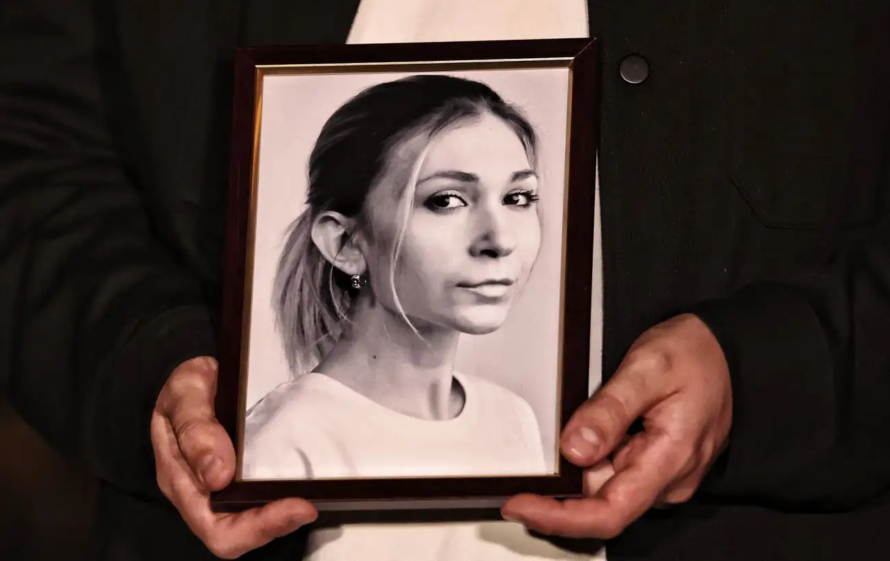 "Це варварство". МЗС вимагає реакції світу на вбивство Рощиної в полоні