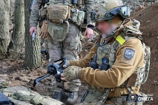 Один день із Гострими картузами: відстеження, вибухи, знищення