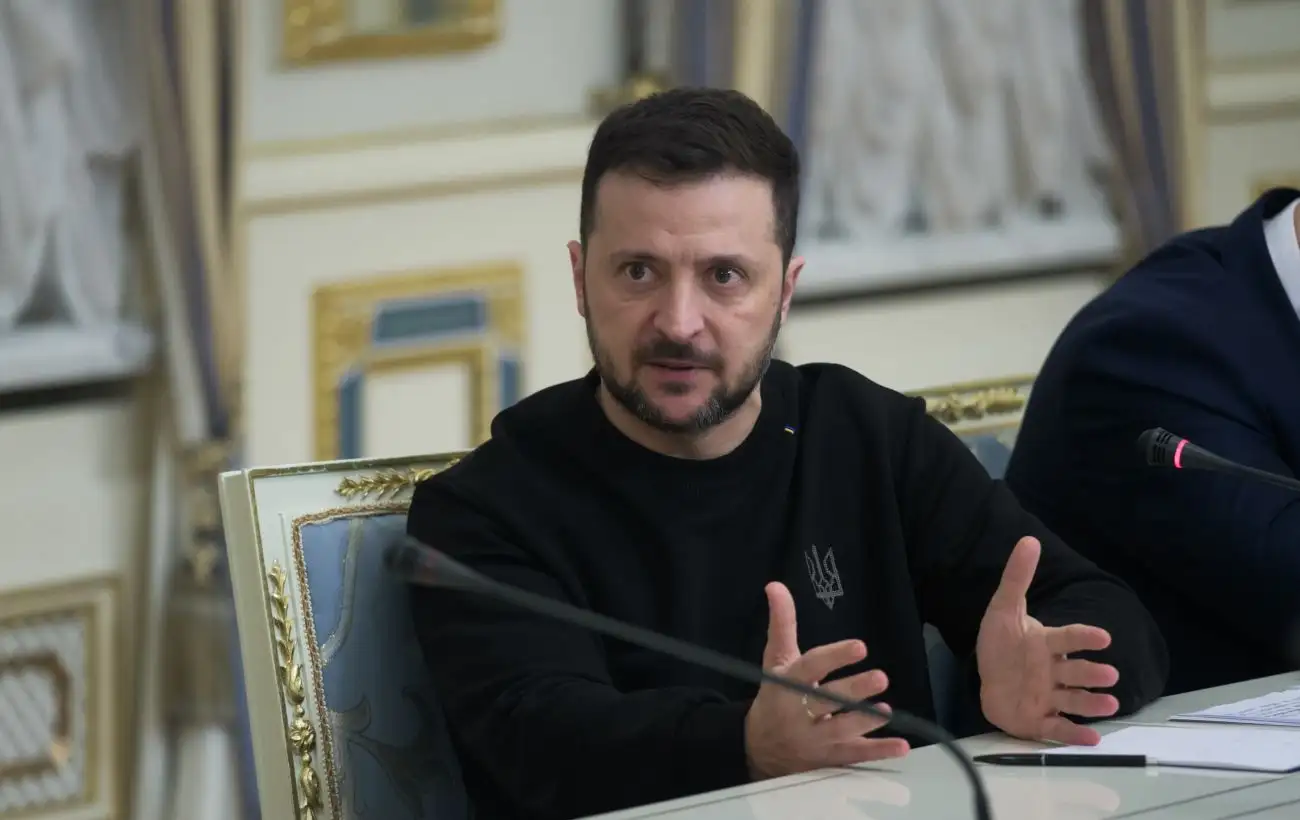 Россия атаковала Одессу 21 дроном, завалы до сих пор разбирают, - Зеленский
