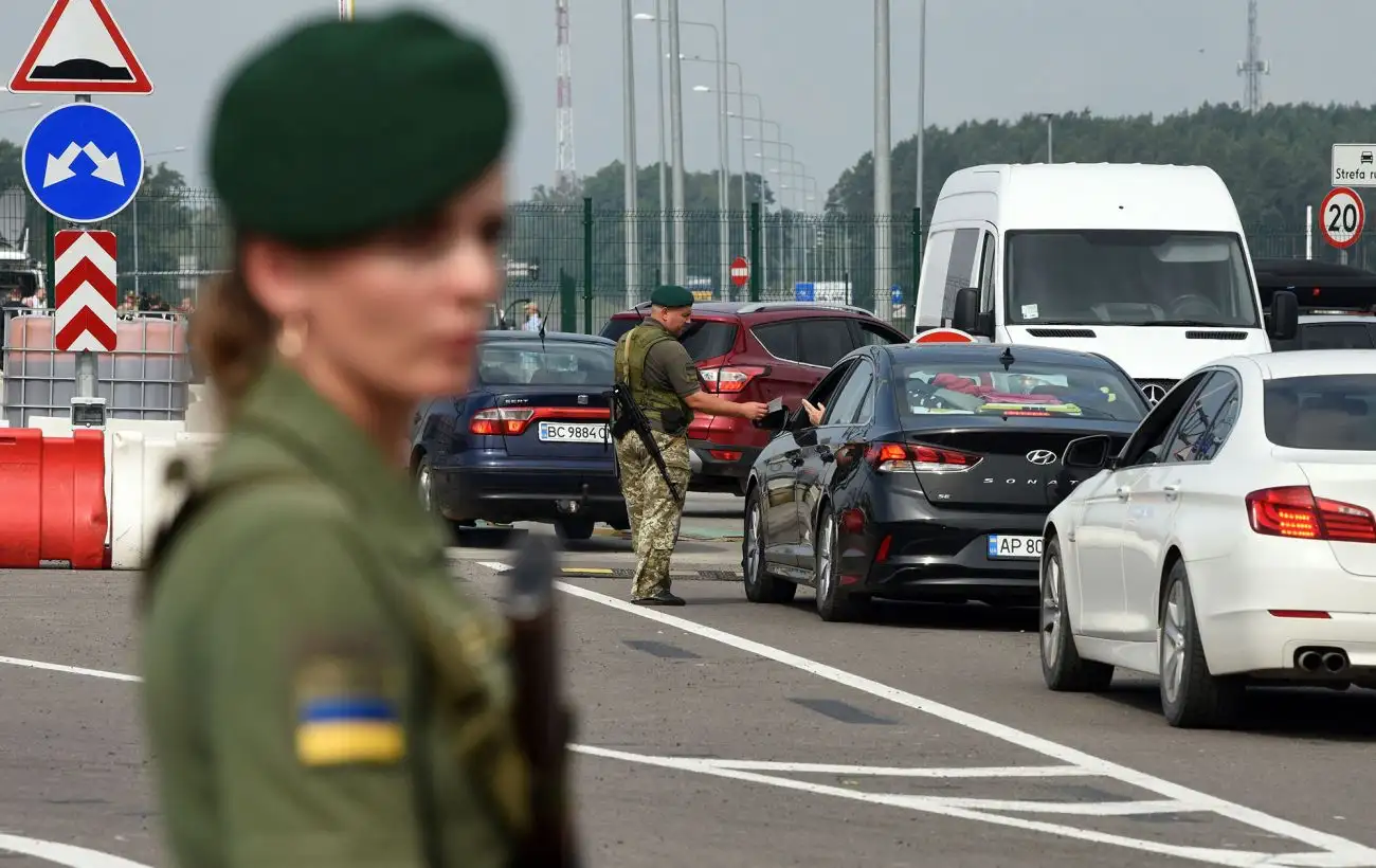 На одному з КПП на кордоні з Польщею введуть обмеження на пропуск: що відомо