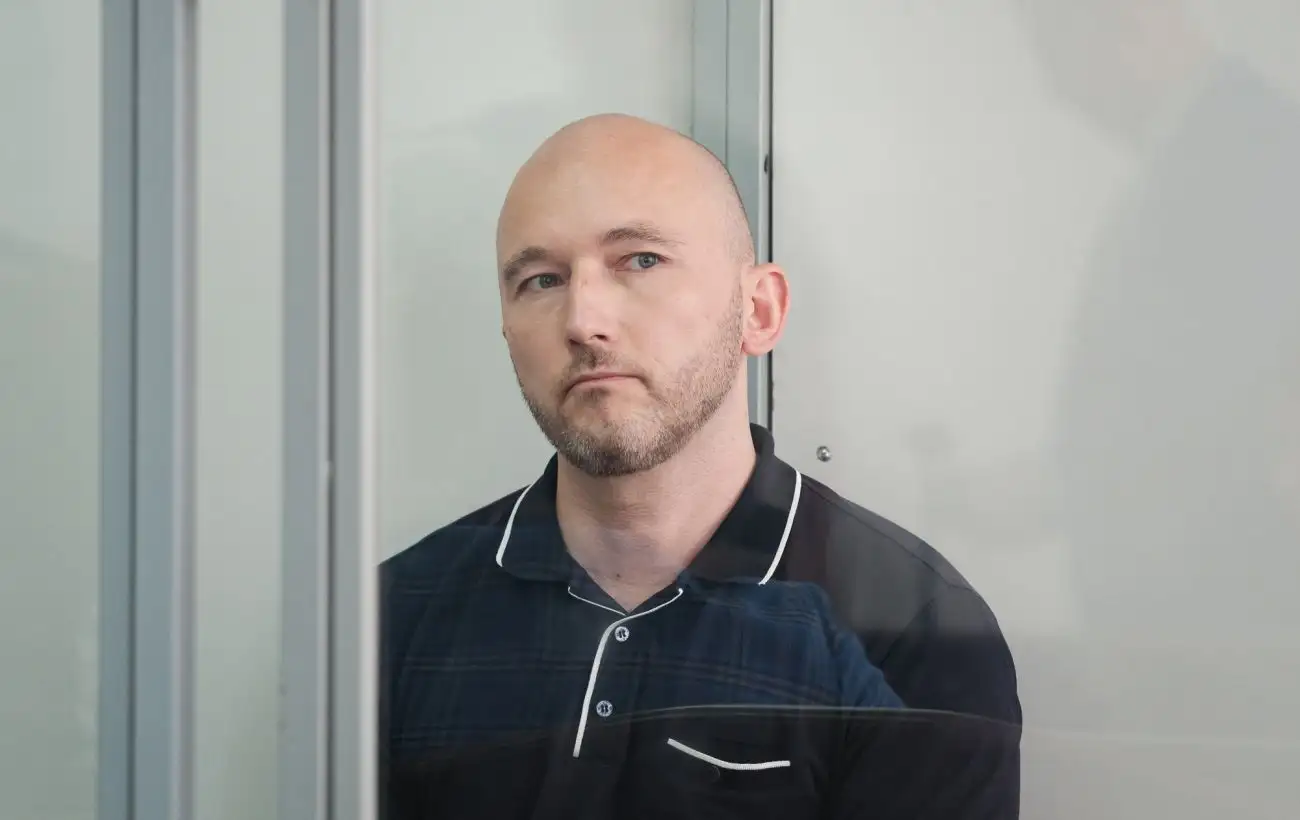 Экс-судье Тандыру, который насмерть сбил нацгвардейца, продлили арест