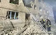 В Запорожье вытащили из-под завалов человека