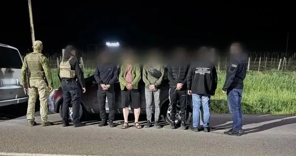 На Закарпатті затримали ділків, які за $25 тисяч переправляли чоловіків до Угорщини