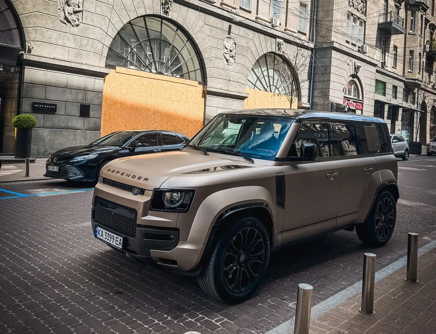 Внедорожный спорткар: в Киеве заметили новый 635-сильный Land Rover за 9 миллионов (фото)