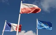 Франция и Польша подпишут оборонный пакт из-за угрозы со стороны РФ - СМИ