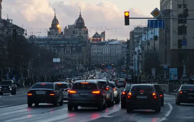 У Києві завтра обмежать рух транспорту: в чому причина