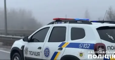 У Львові 15-річна дівчина жорстоко побила подругу: відео потрапило в соцмережі