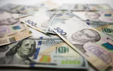 Попит різко впав: банки скоротили ввезення готівкової валюти в Україну