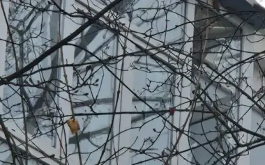 Enemy drone strikes in centre of Kramatorsk: multi-storey building is damaged. PHOTO