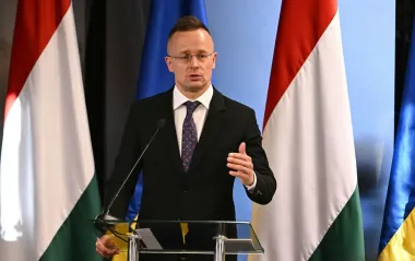 Занадто часто їздить до Москви: одного європейського чиновника вже почали підозрювати