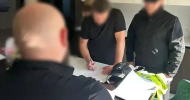 Посадовця КМДА викрили на схемі з ухилення від мобілізації