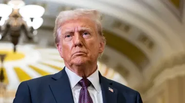 "Иногда нужны лекарства". Трамп отреагировал на падение мировых рынков из-за новых пошлин США