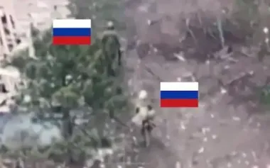 Soldiers of 155th SMB destroy enemy assault group during street battle in Pokrovsk sector. VIDEO