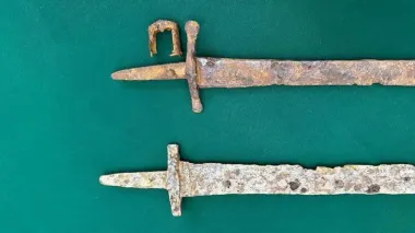 Russia trading looted Ukrainian artefacts on black market – over 1.7 million items stolen