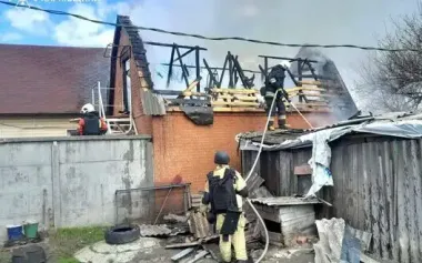 Enemy attacked Zolochiv with drones: there was fire and house was damaged. PHOTOS