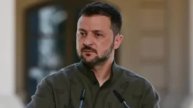 Zelenskyy urges Trump to visit Ukraine before making decisions on peace talks
