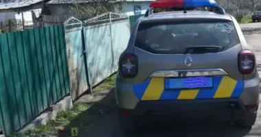 Угрожали расправой: в Винницкой области мужчины напали на полицейских с топорами и кирпичами